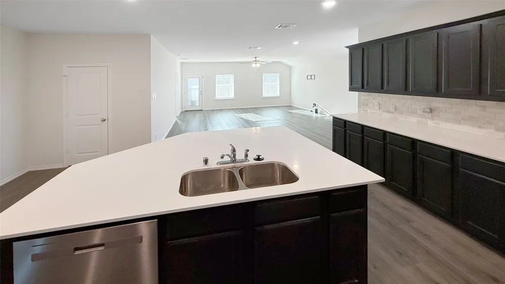 1310 Sideboard Drive Nevada, TX 75173