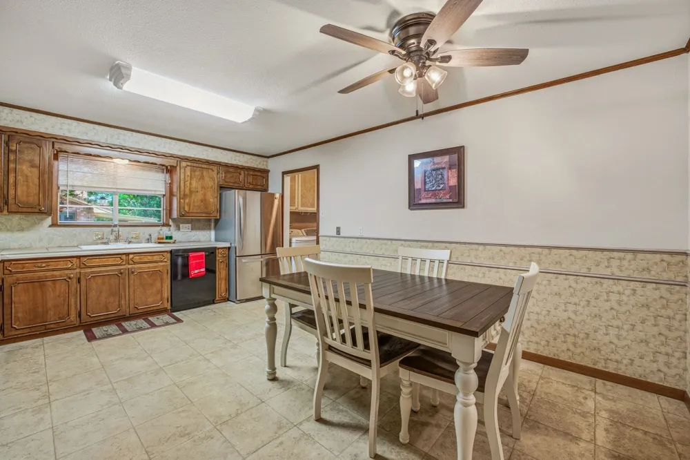 1335 Lydia Street Stephenville, TX 76401