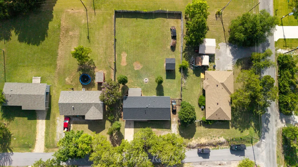 109 S Shaw Street Tom Bean, TX 75489