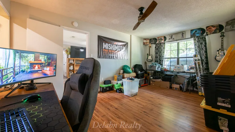 109 S Shaw Street Tom Bean, TX 75489