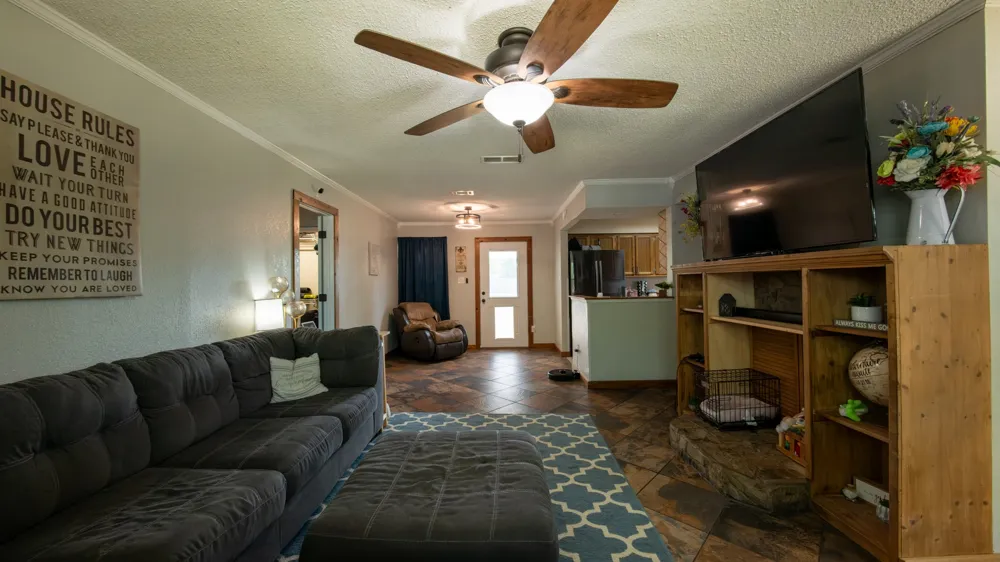 109 S Shaw Street Tom Bean, TX 75489