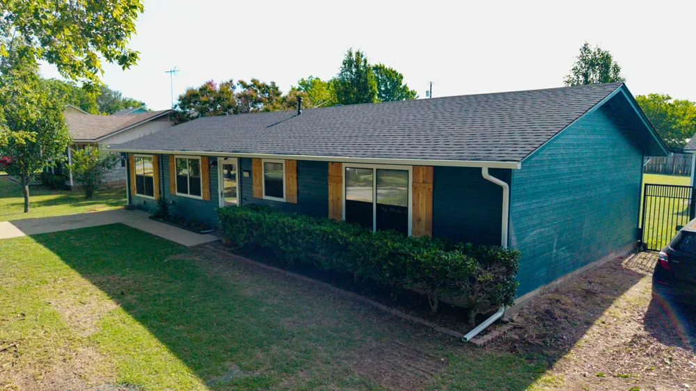 109 S Shaw Street Tom Bean, TX 75489