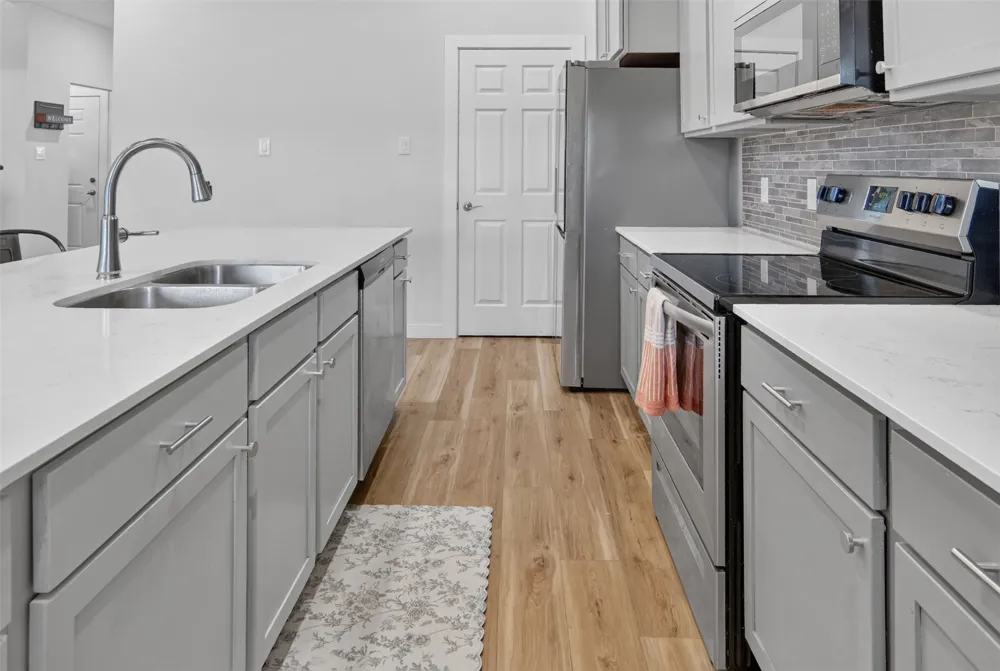 7206 Treaty Oaks Boulevard Granbury, TX 76048