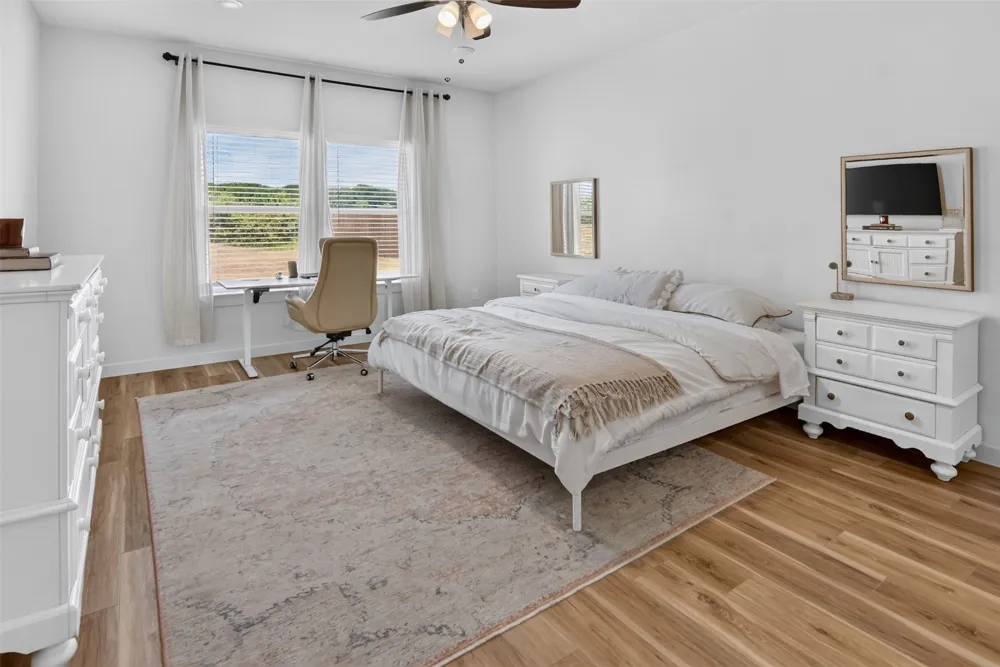 7206 Treaty Oaks Boulevard Granbury, TX 76048