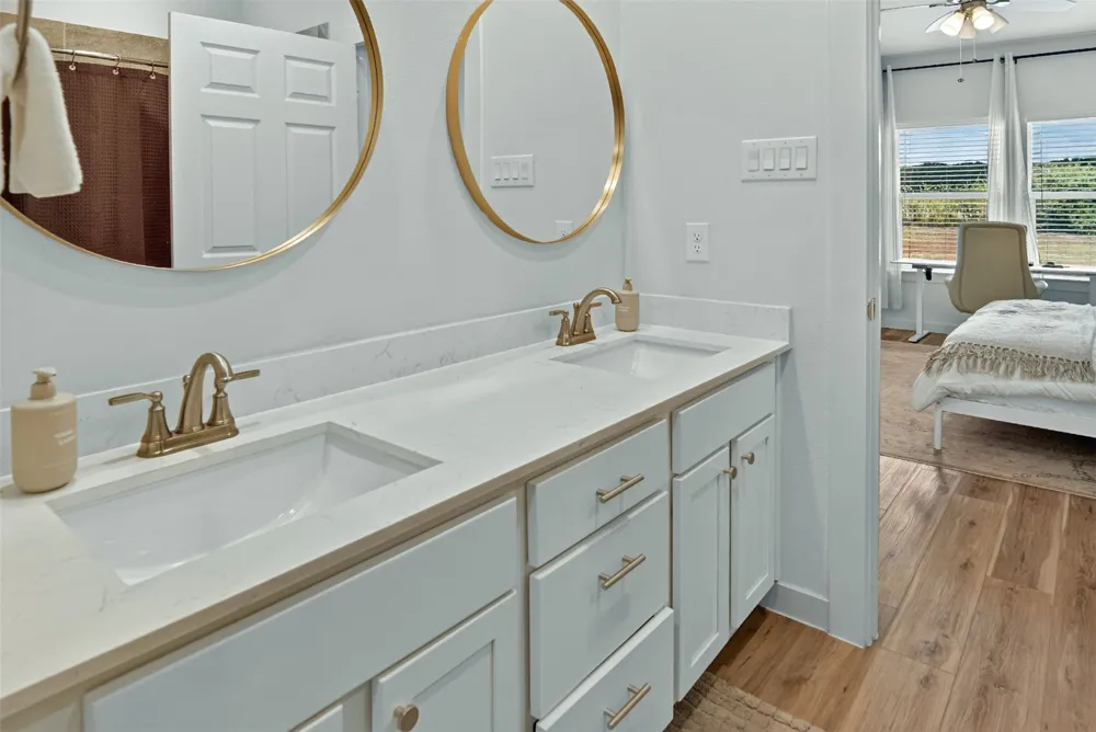 7206 Treaty Oaks Boulevard Granbury, TX 76048