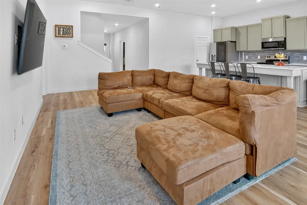 7206 Treaty Oaks Boulevard Granbury, TX 76048