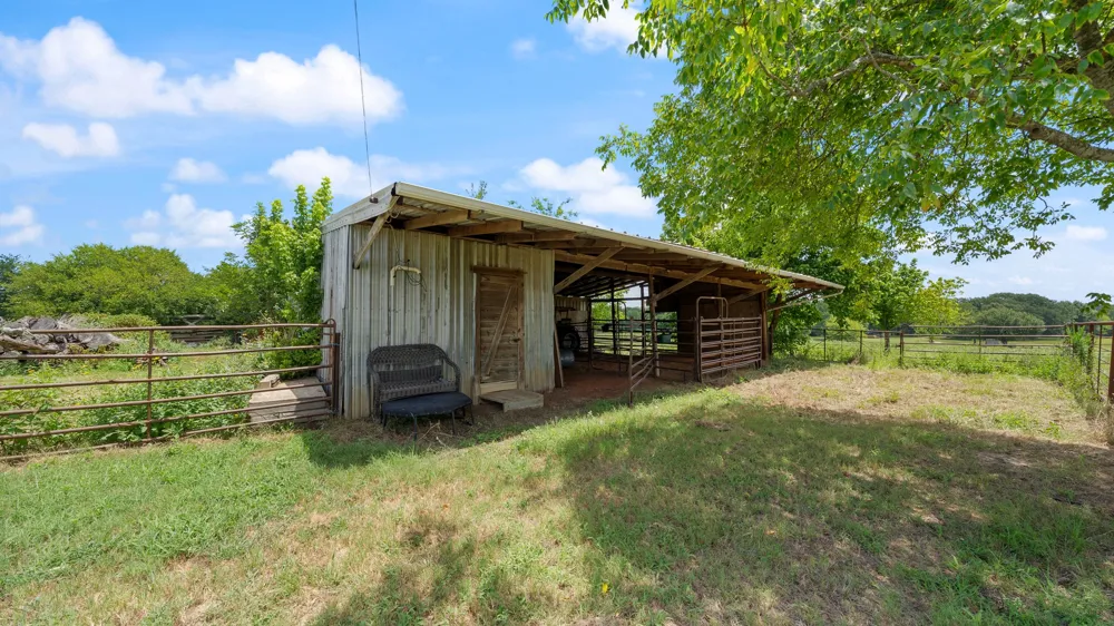 1053 Vz County Road 4206 Athens, TX 75752