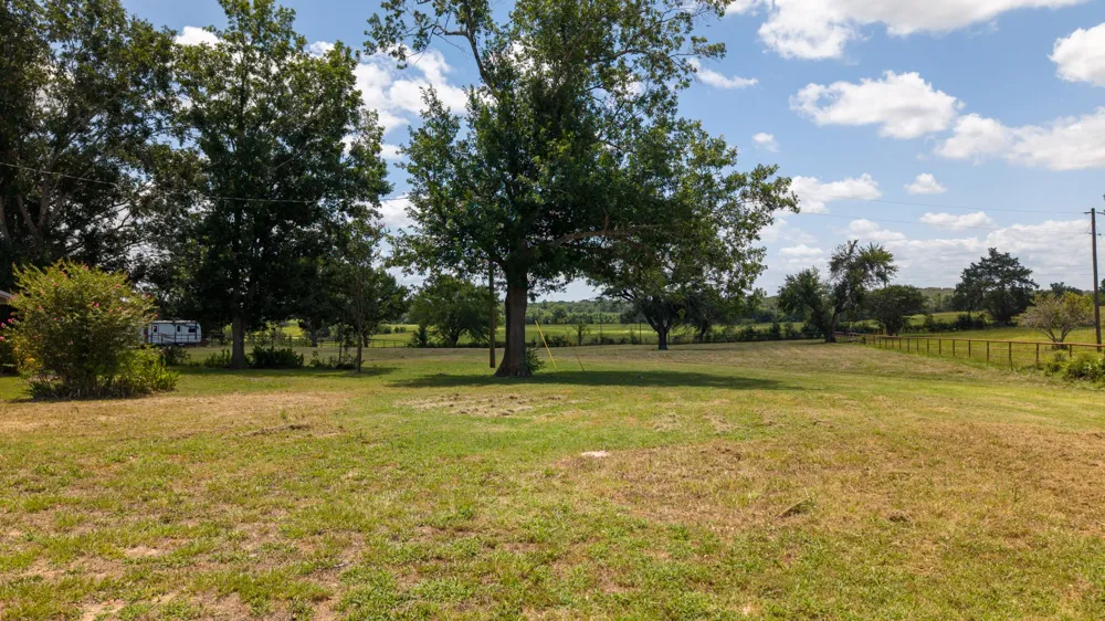 1053 Vz County Road 4206 Athens, TX 75752