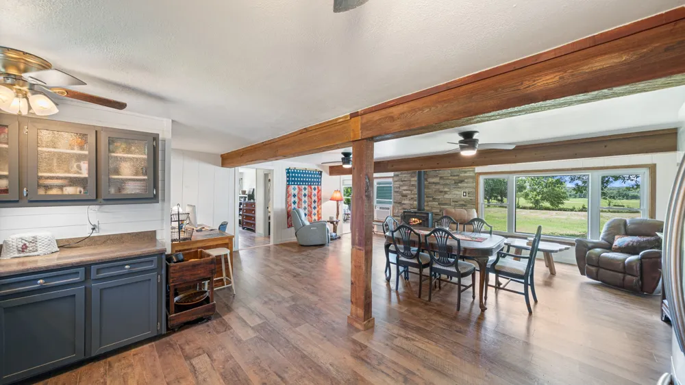 1053 Vz County Road 4206 Athens, TX 75752