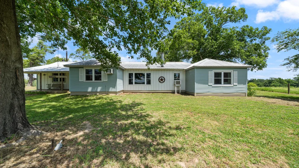 1053 Vz County Road 4206 Athens, TX 75752