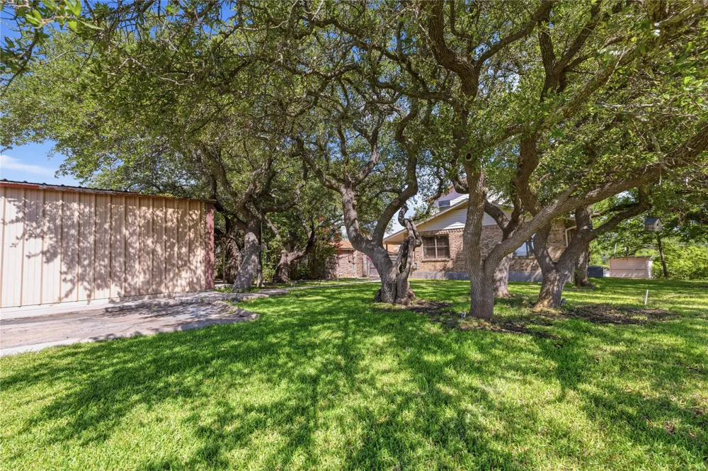 106 Mintons Draw Brownwood, TX 76801