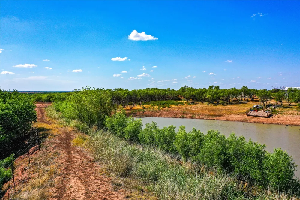 CR 454 Sagerton, TX 79548