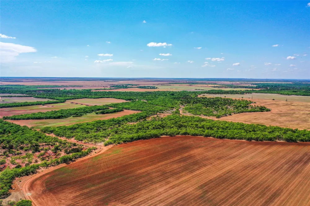CR 454 Sagerton, TX 79548