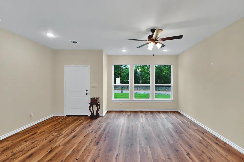 415 Martin Luther King Jr Street Sulphur Springs, TX 75482