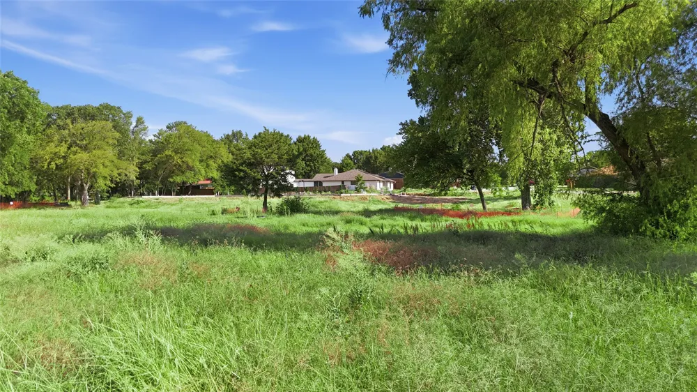 1214 Oakwood Trail Southlake, TX 76092