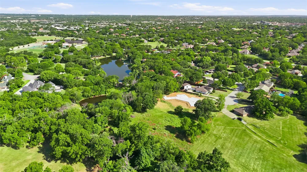 1214 Oakwood Trail Southlake, TX 76092