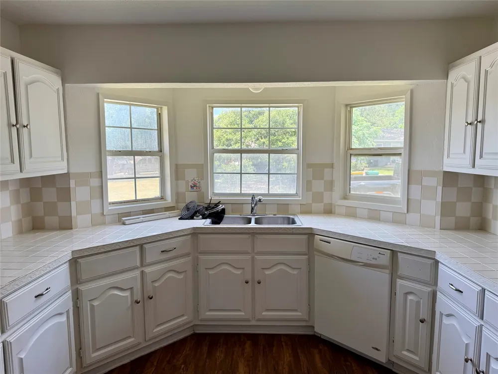 1407 N East St Belton, TX 76513