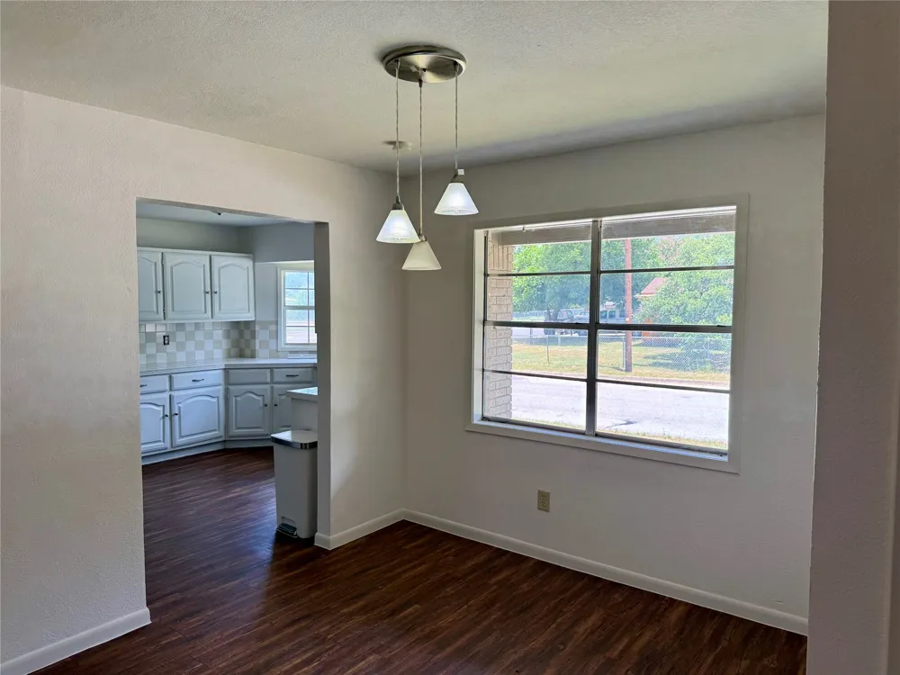 1407 N East St Belton, TX 76513