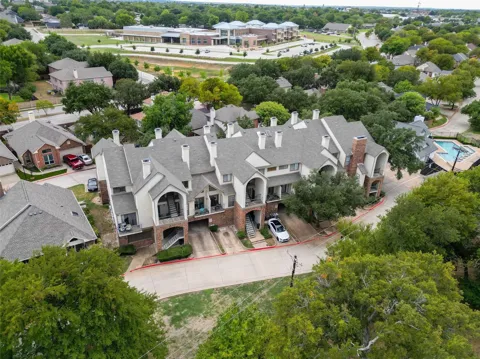 501 Arbor Creek Drive #207