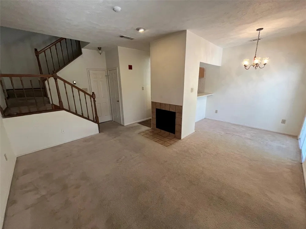 501 Arbor Creek Drive #207 Euless, TX 76039