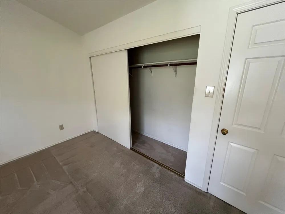 501 Arbor Creek Drive #207 Euless, TX 76039