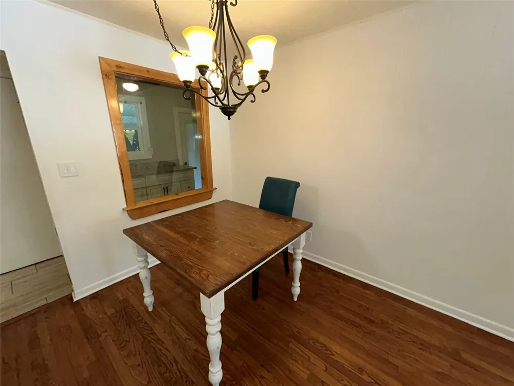 908 Fairview Street Graham, TX 76450
