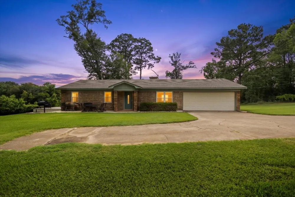 222 County Road 4850 Winnsboro, TX 75494