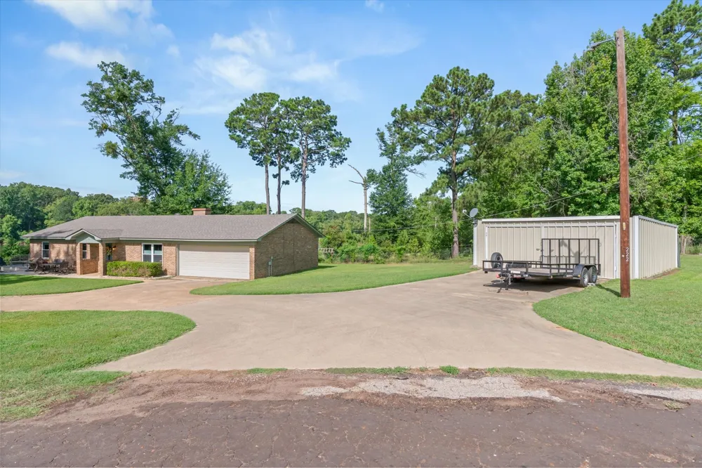 222 County Road 4850 Winnsboro, TX 75494