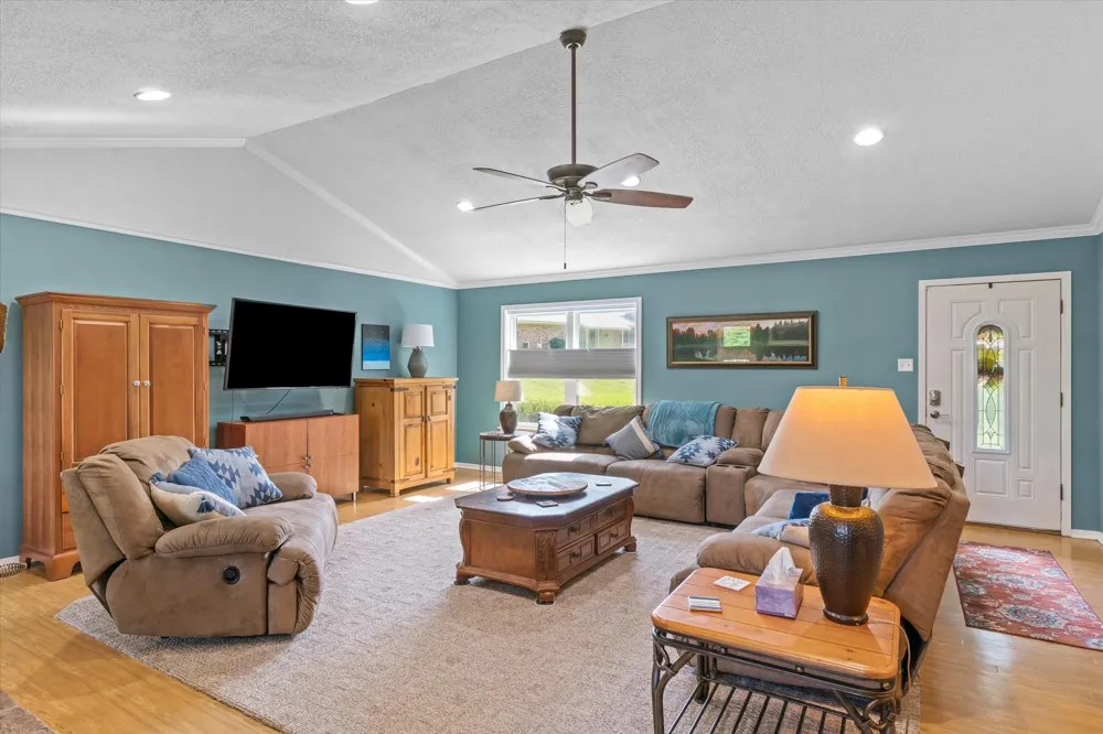 222 County Road 4850 Winnsboro, TX 75494