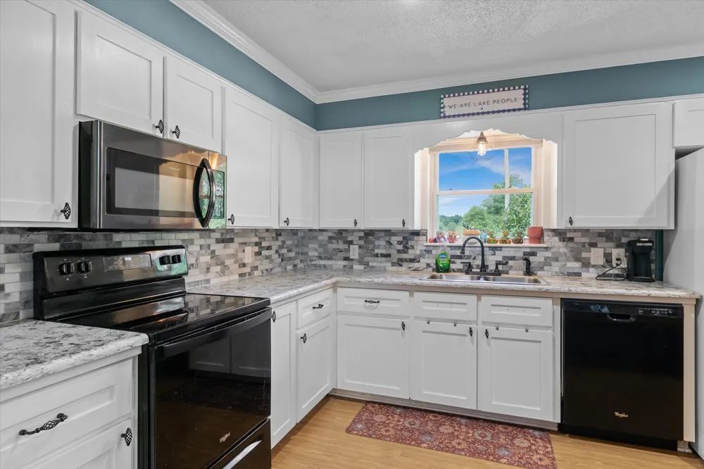 222 County Road 4850 Winnsboro, TX 75494
