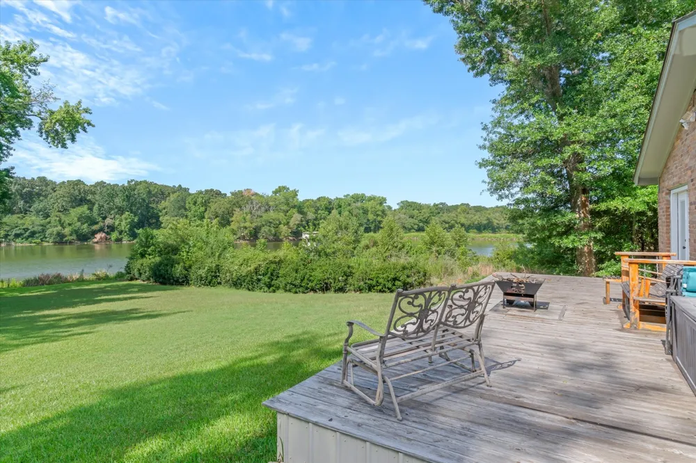 222 County Road 4850 Winnsboro, TX 75494