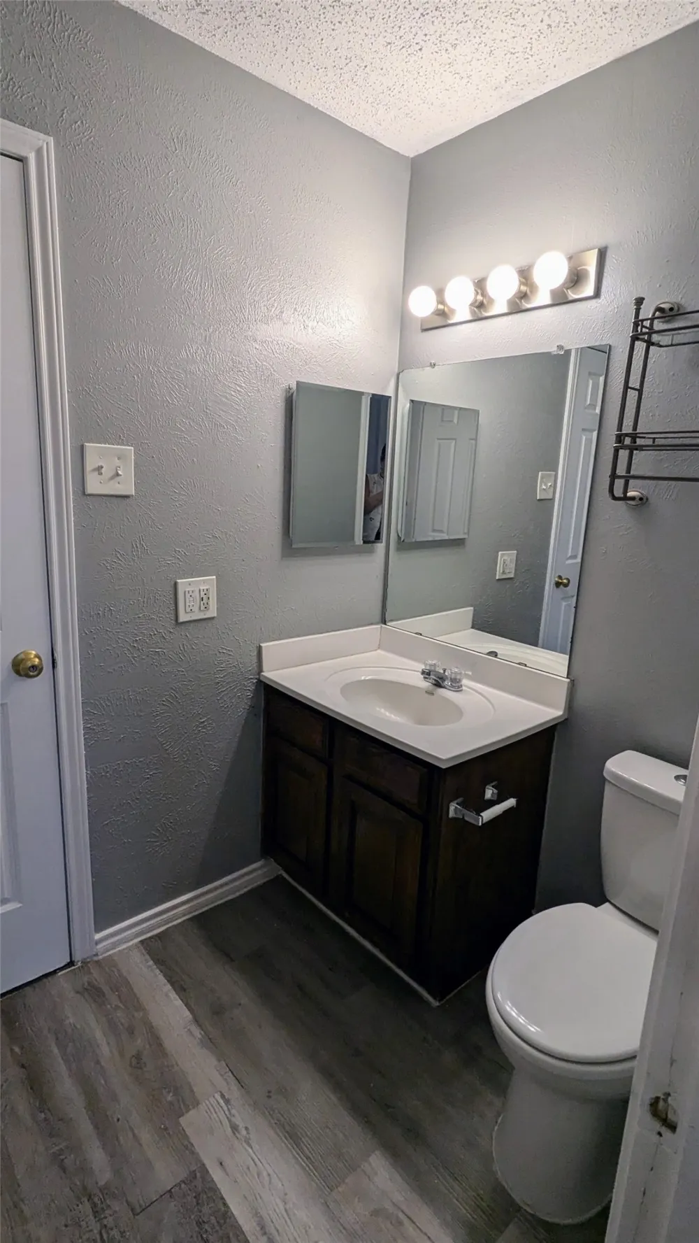 1003 Vedral Place Cedar Hill, TX 75104