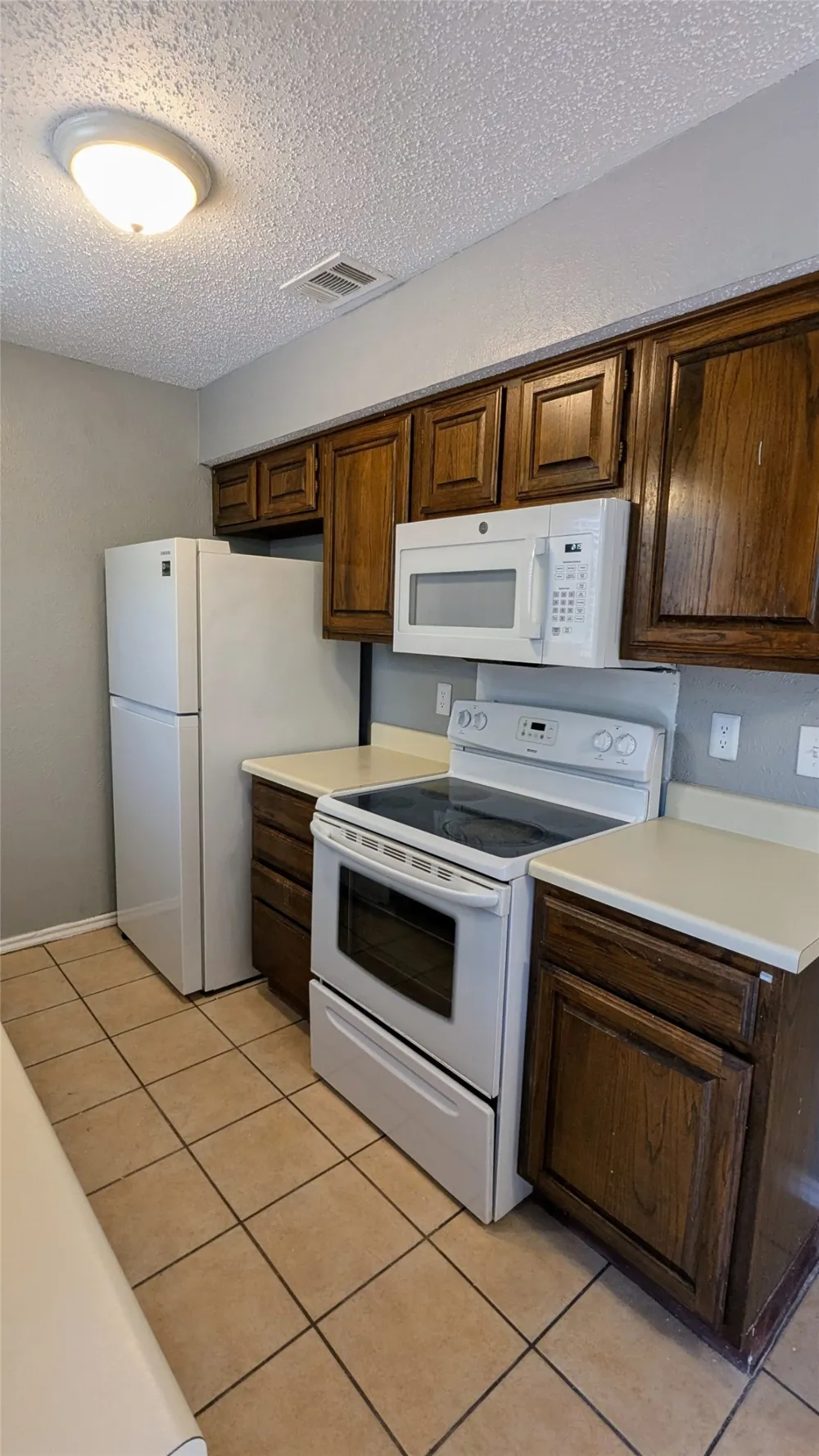 1003 Vedral Place Cedar Hill, TX 75104