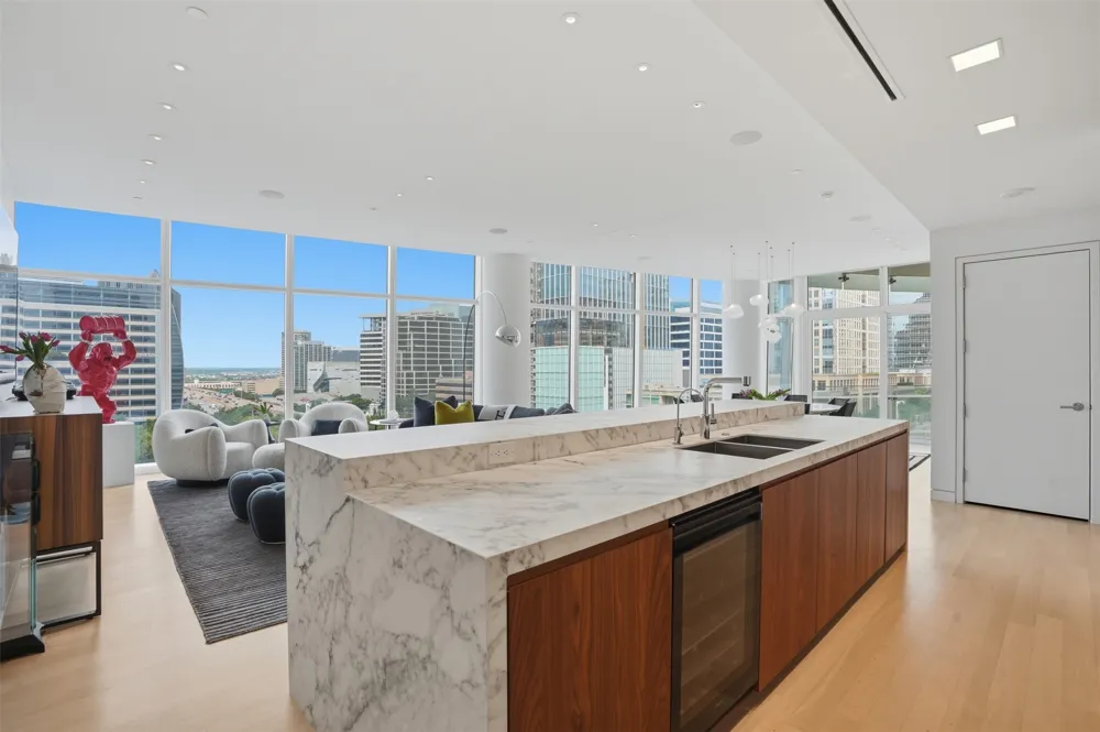 1918 Olive Street #704 Dallas, TX 75201