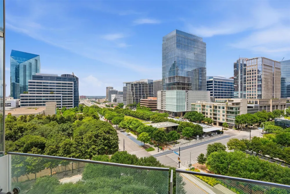 1918 Olive Street #704 Dallas, TX 75201