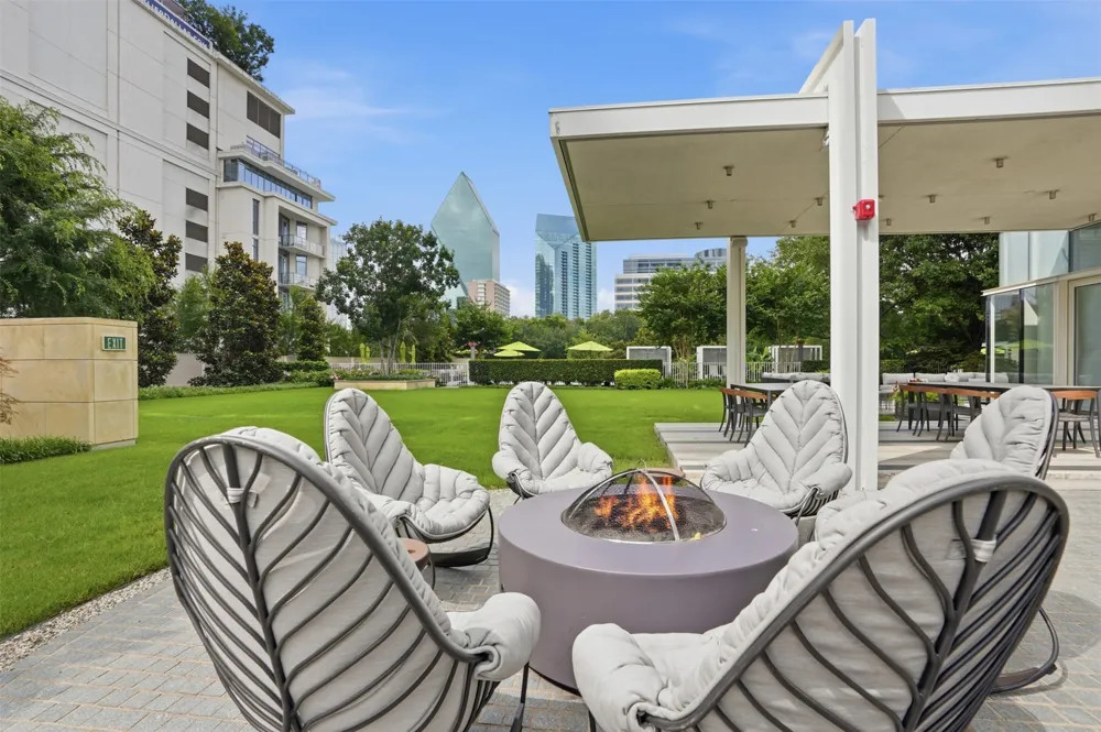1918 Olive Street #704 Dallas, TX 75201