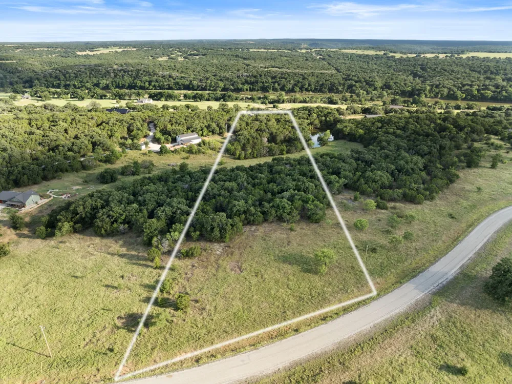 2134 River Shoals Road Mineral Wells, TX 76067