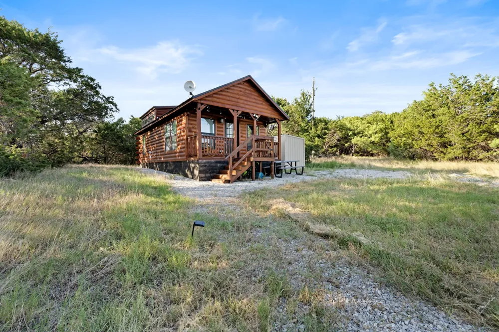 2134 River Shoals Road Mineral Wells, TX 76067