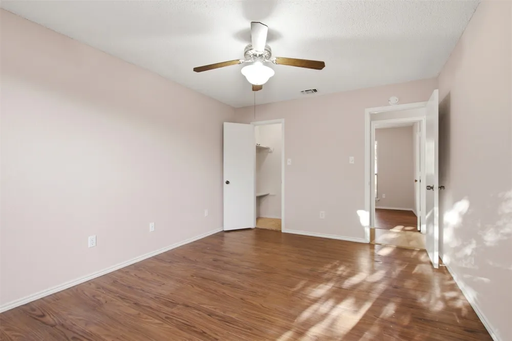 2901 Kathleen Lane Euless, TX 76039