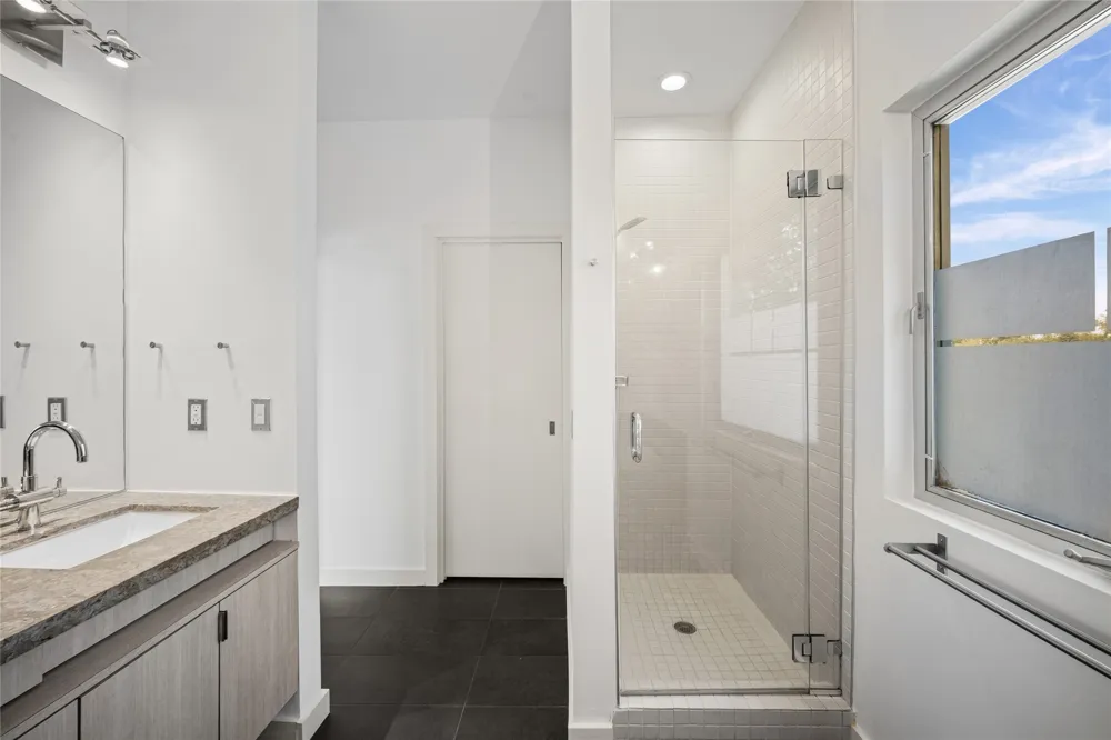 505 W Alabama Street #C Houston, TX 77006