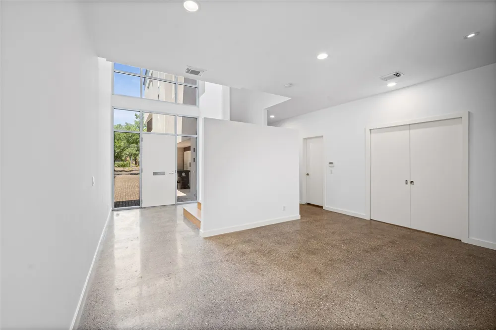 505 W Alabama Street #C Houston, TX 77006