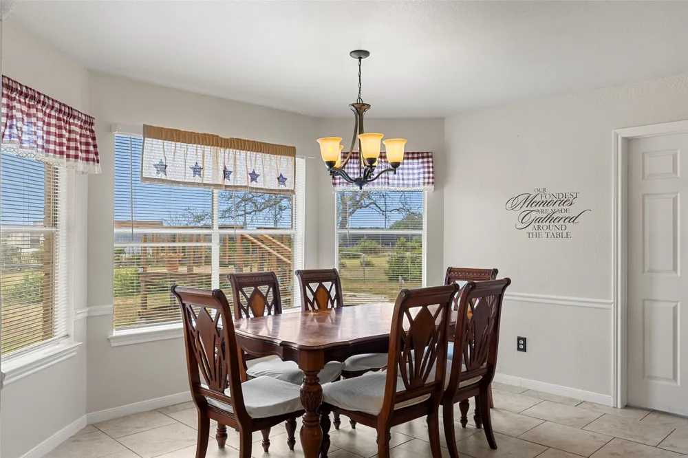 504 Ave N Johnson City, TX 78636