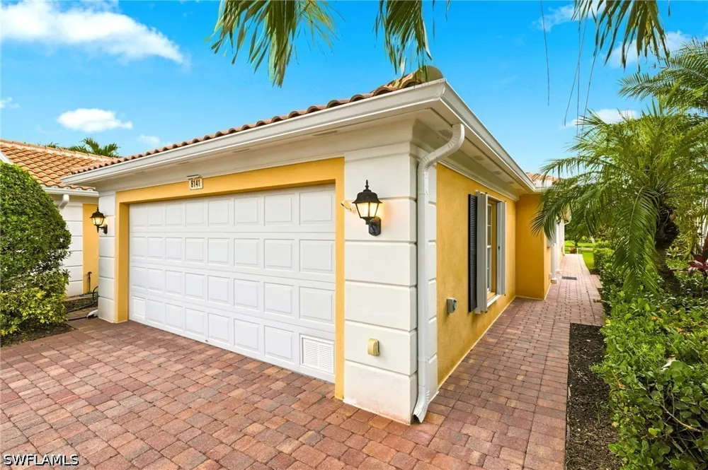 Xenia Lane Naples, FL 34114