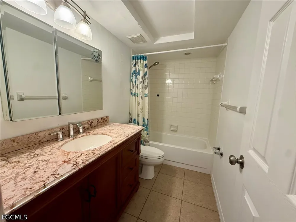 Cape Coral Parkway W #5 Cape Coral, FL 33914