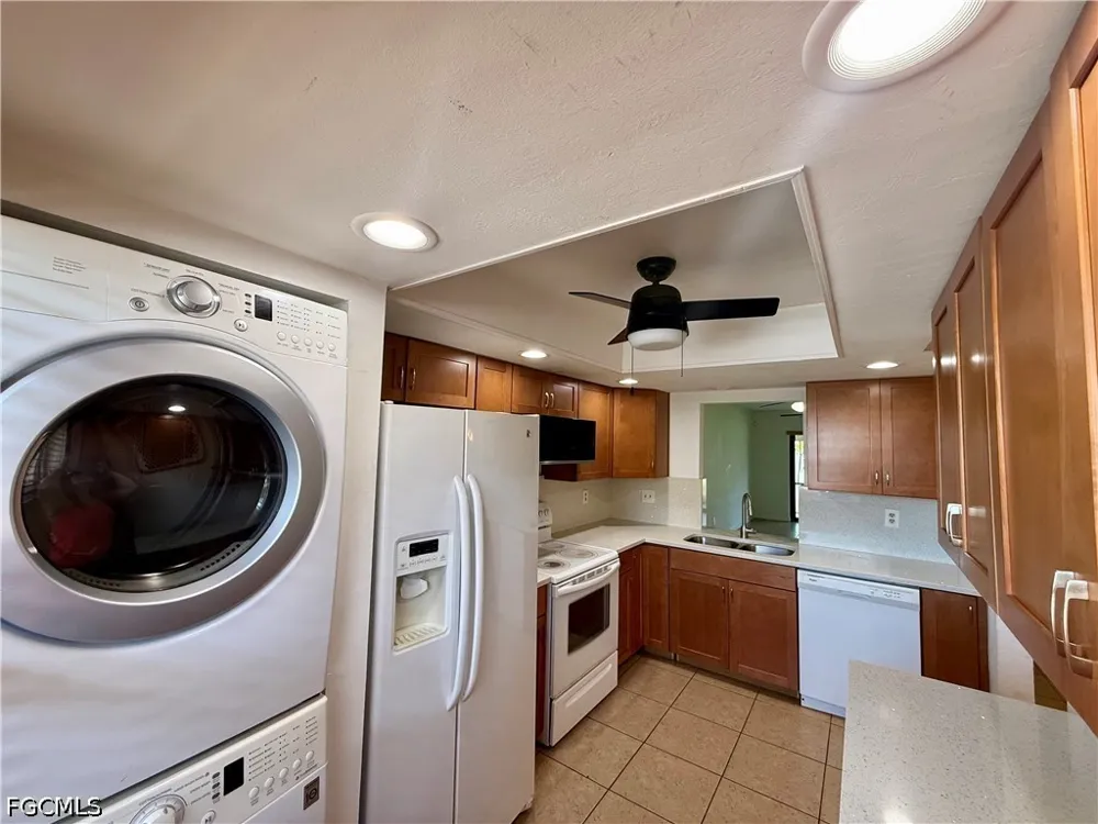 Cape Coral Parkway W #5 Cape Coral, FL 33914