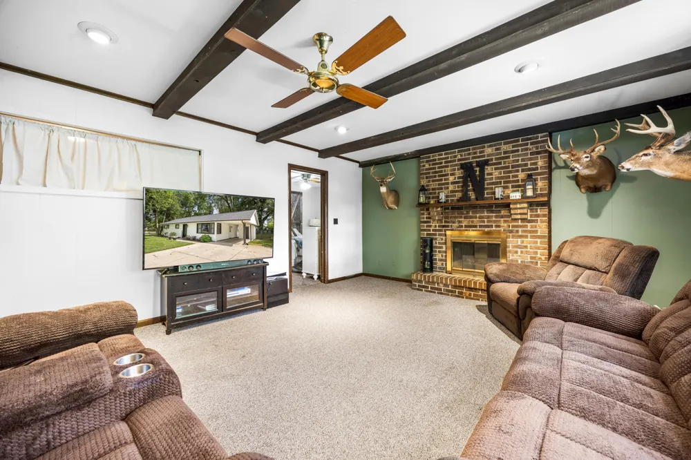 113 W Hughes Street Marshall, MI 49068