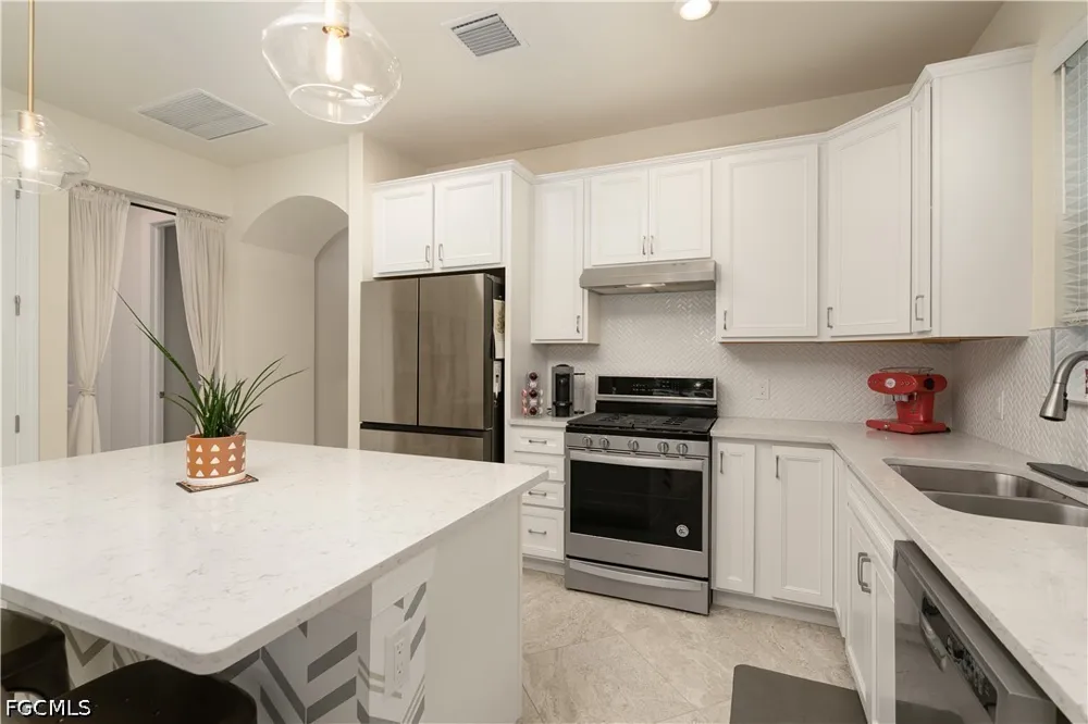 Manatee Key Lane Estero, FL 33928