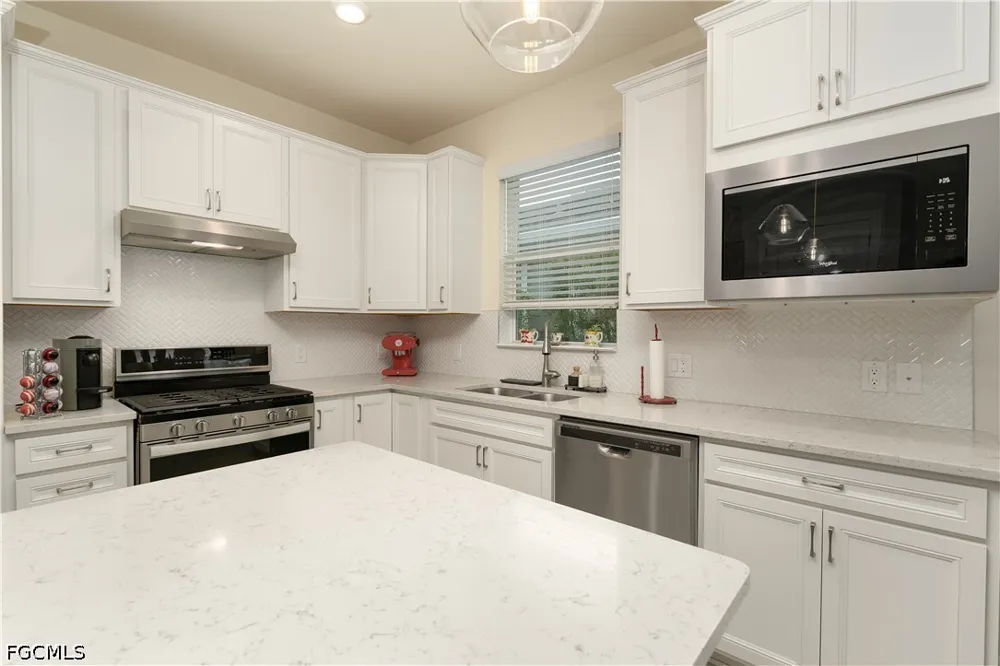 Manatee Key Lane Estero, FL 33928