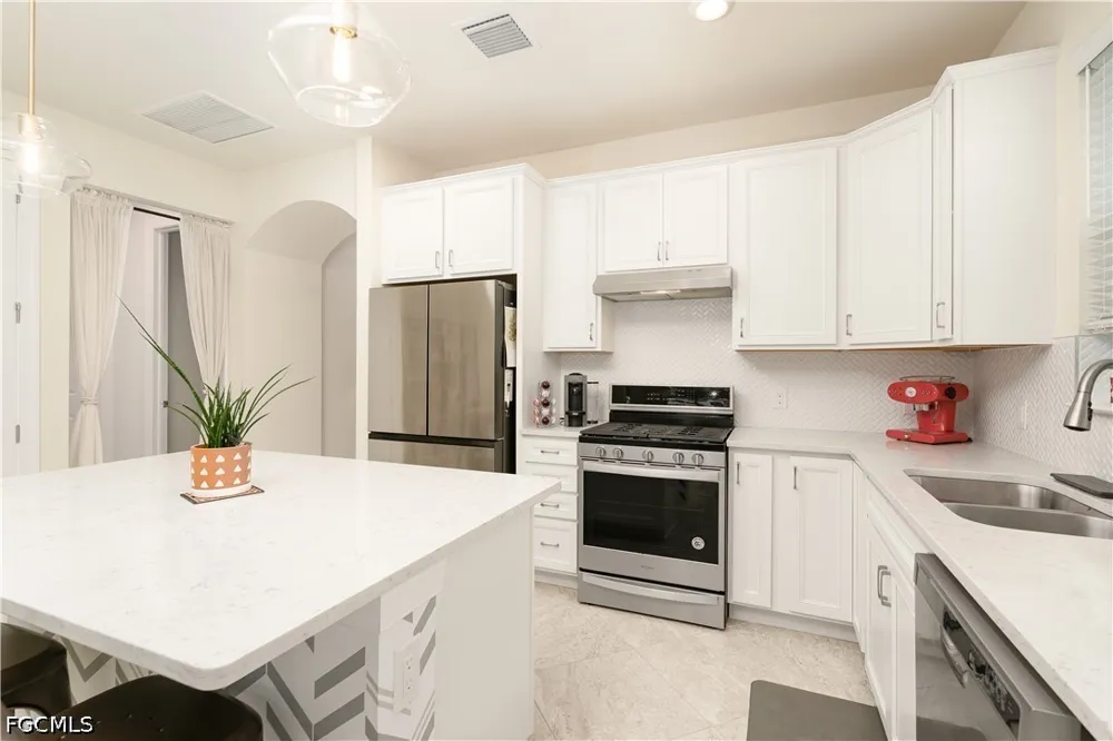 Manatee Key Lane Estero, FL 33928