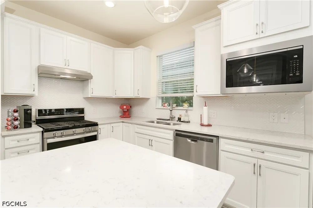 Manatee Key Lane Estero, FL 33928